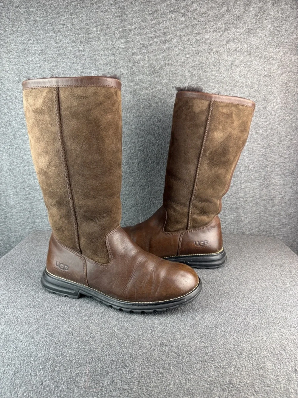 UGG Brrooks Dark Brown Leather Boots  Shearling‎ Cuffs Size 10